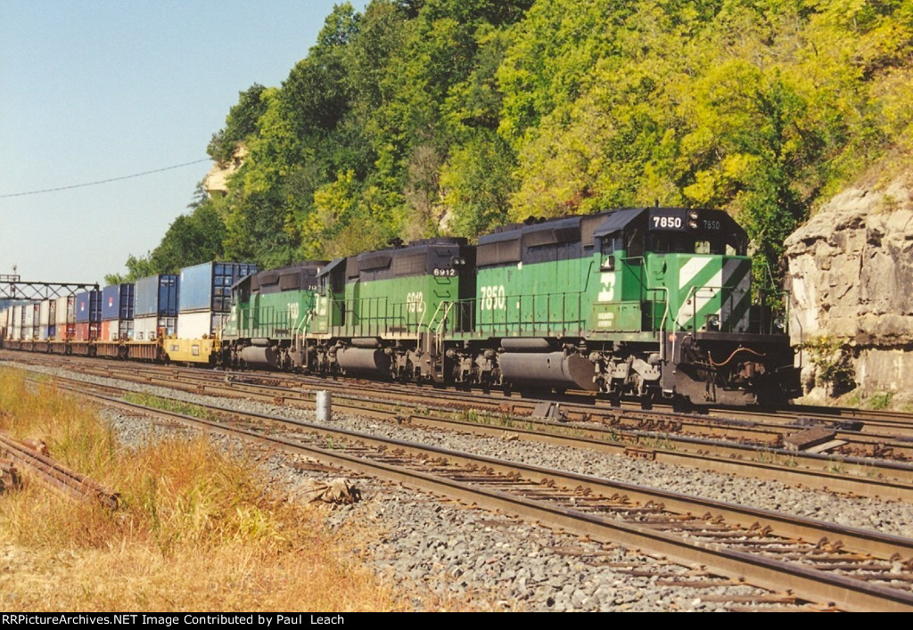 Three Dash-2's power a stack train east
